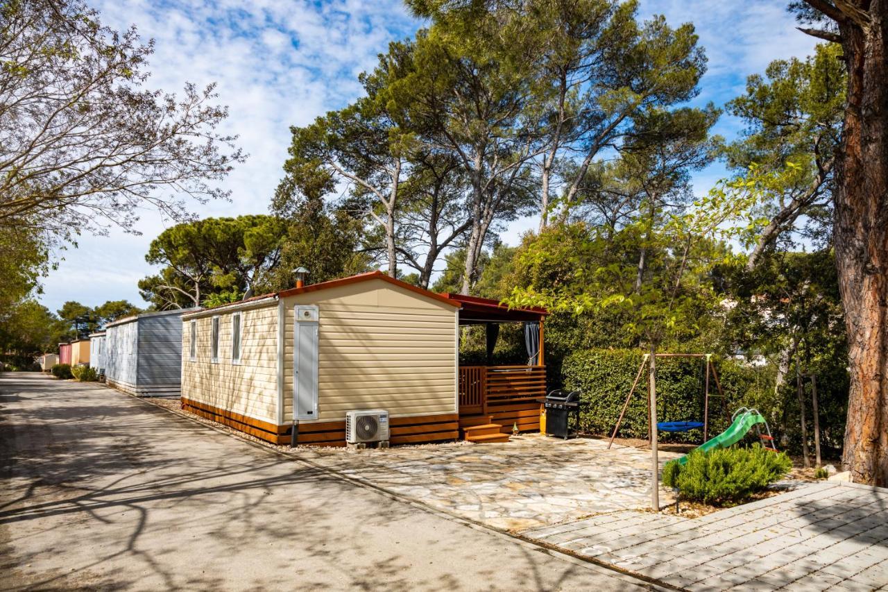 Mobile Homes 'Jakov', Camp Soline Биоград-на-Мору Экстерьер фото