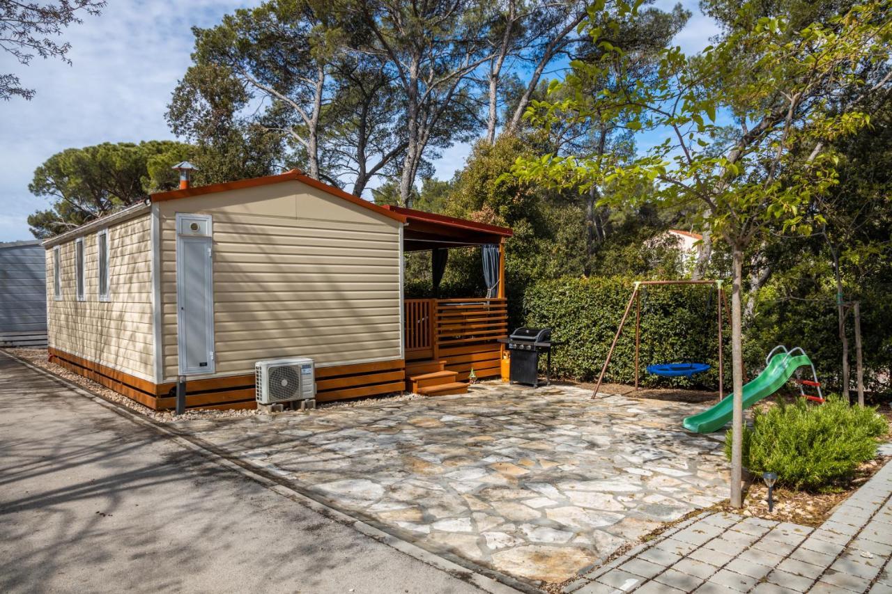Mobile Homes 'Jakov', Camp Soline Биоград-на-Мору Экстерьер фото